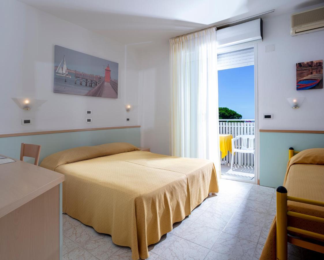 Hotel Pelikan Lignano Sabbiadoro Zewnętrze zdjęcie