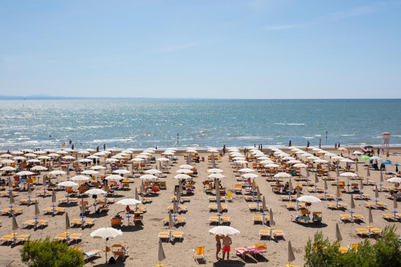 Hotel Pelikan Lignano Sabbiadoro Zewnętrze zdjęcie