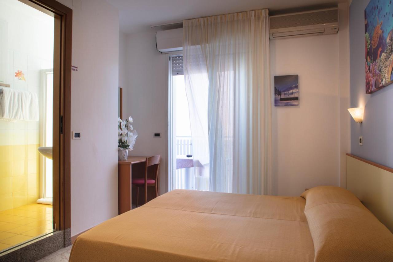 Hotel Pelikan Lignano Sabbiadoro Zewnętrze zdjęcie
