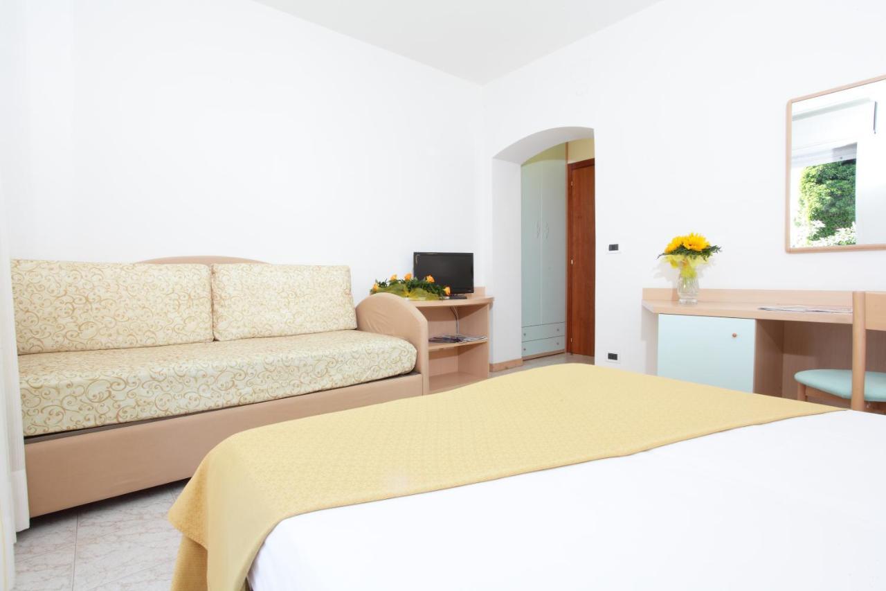 Hotel Pelikan Lignano Sabbiadoro Zewnętrze zdjęcie