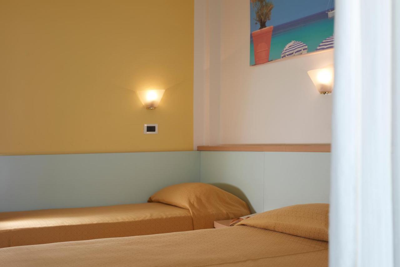 Hotel Pelikan Lignano Sabbiadoro Zewnętrze zdjęcie