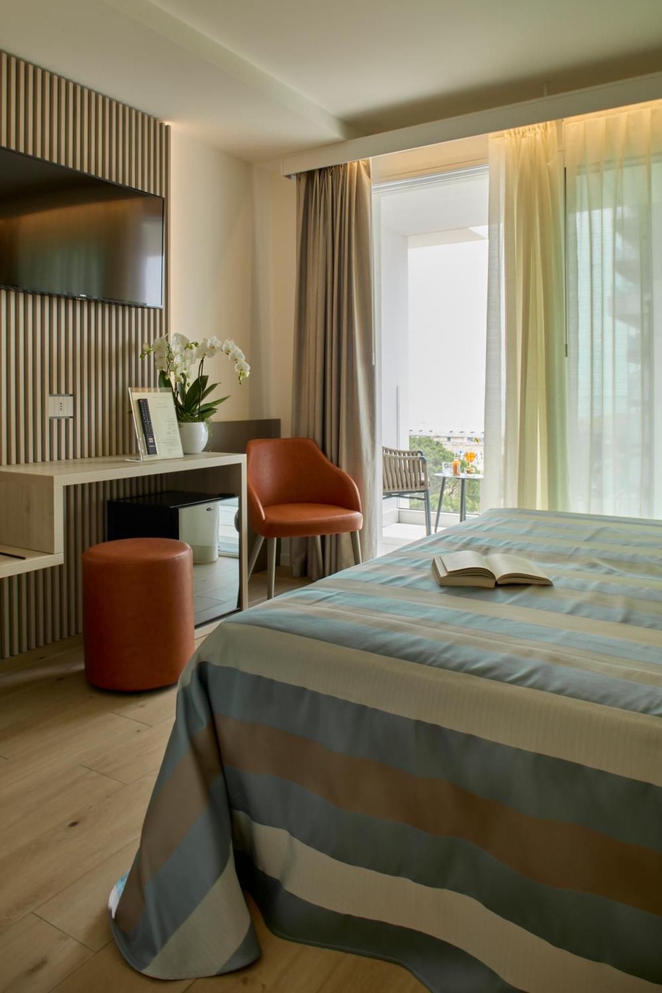 Hotel Pelikan Lignano Sabbiadoro Zewnętrze zdjęcie